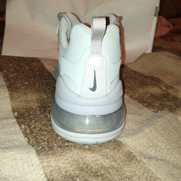 Nike air maxx react - Picture 3 of 4